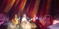 © Robert Rotifer Cocos Lovers im Farm Folk-Zelt bei Lounge on the Farm